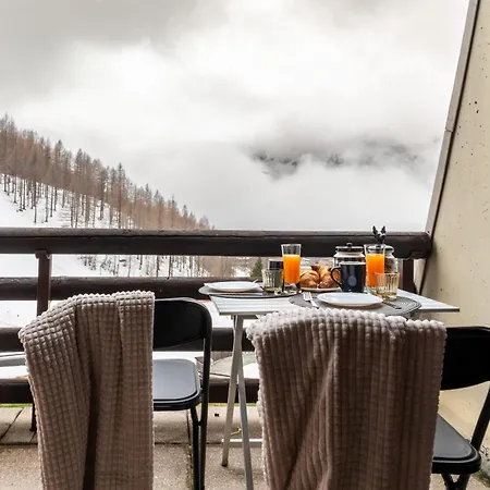Hellochalet The Cervino Nest Snow & Sun Apartment
