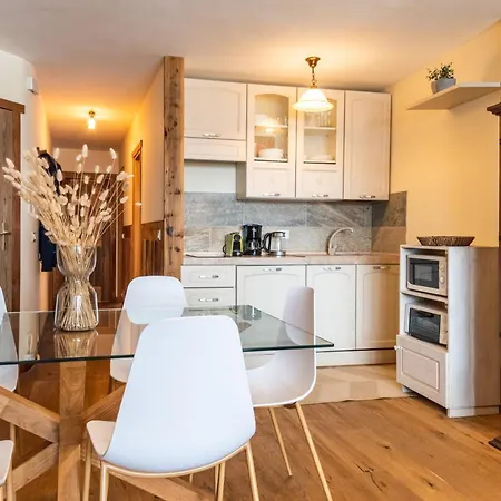 Hellochalet - The Cervino Nest Snow & Sun Апартаменты *